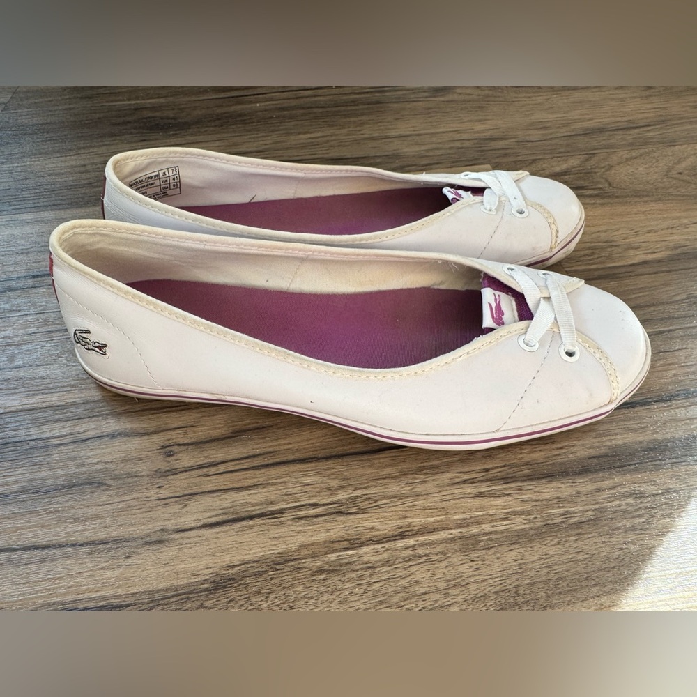 Lacoste Women's White & Pink Leather Bow Ballet Flats